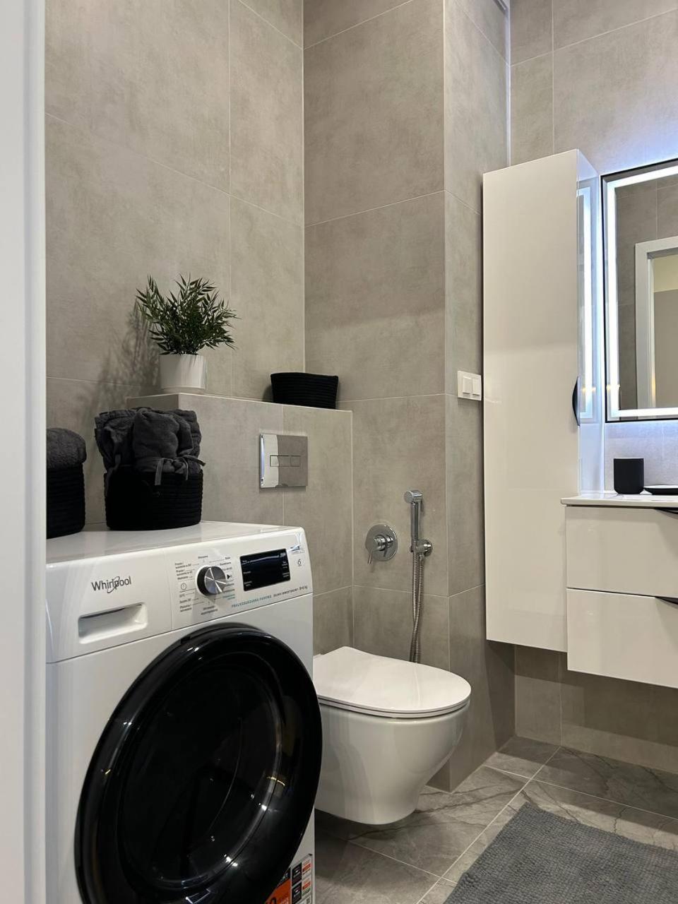 Warsaw Airport Apartment Zewnętrze zdjęcie