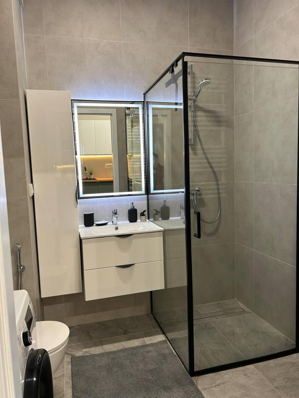 Warsaw Airport Apartment Zewnętrze zdjęcie